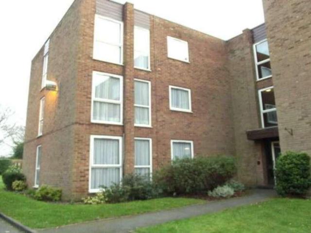 2 bed flat to rent