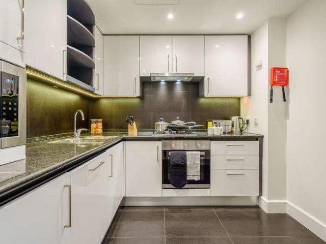 2 bed flat to rent
