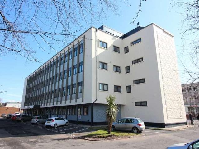2 bed flat to rent
