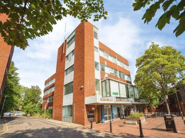2 bed flat to rent