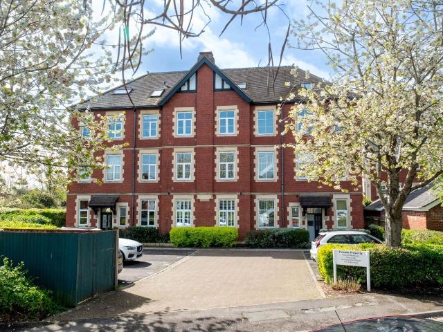 2 bed flat to rent