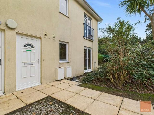 2 bed flat to rent