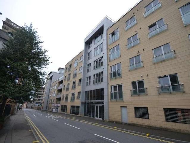 2 bed flat to rent