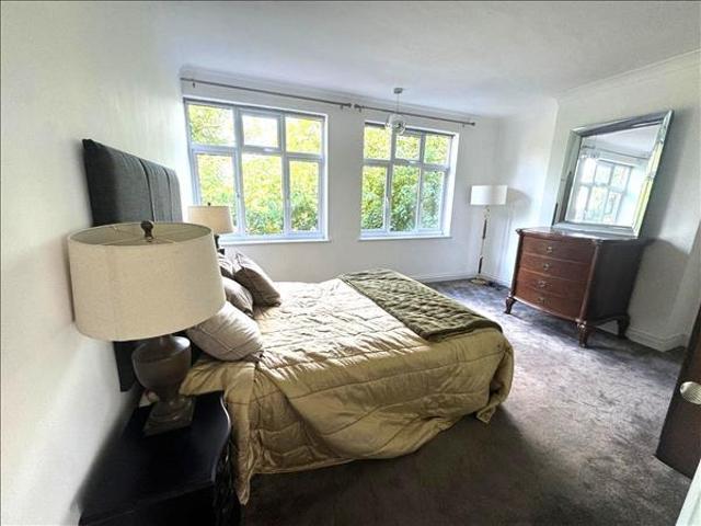 2 bed flat to rent