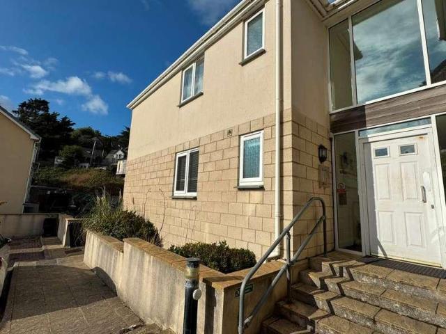 2 bed flat to rent