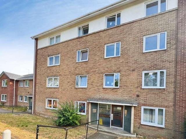 2 bed flat to rent