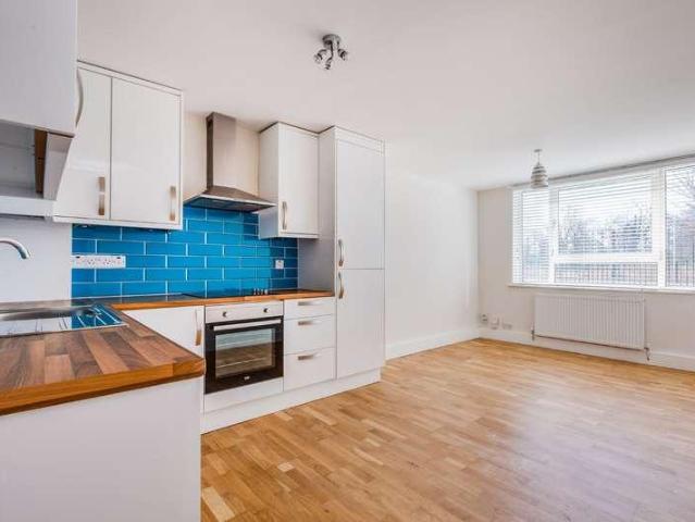 2 bed flat to rent