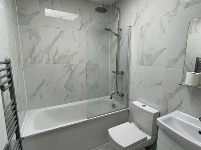 2 bed flat to rent