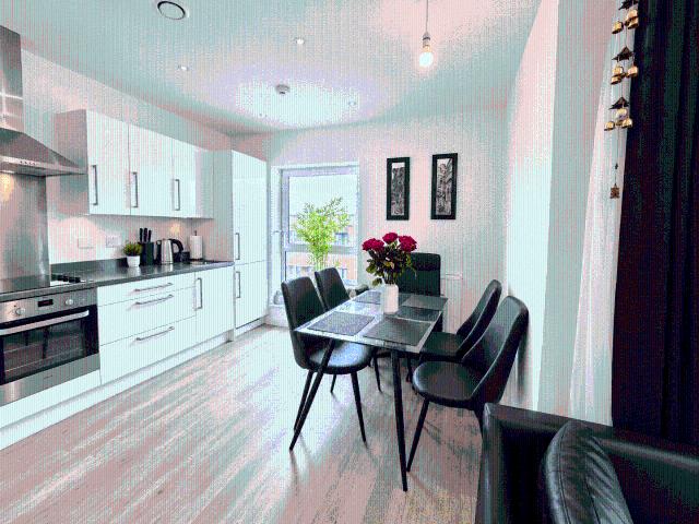 2 bed flat to rent Chambray House, London SM6 7FL
