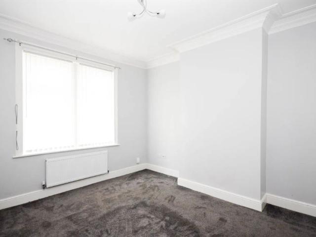 2 bed flat to rent in Collingwood Street, South Shields, NE33