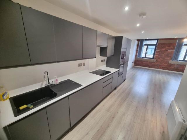 2 bed flat to rent in Conditioning House, Cape Street, BD1