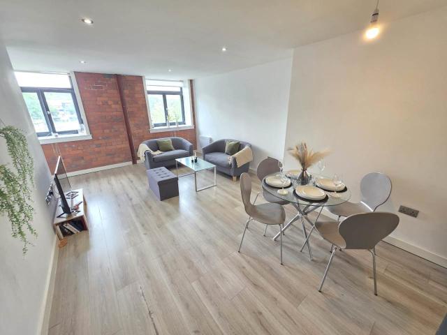 2 bed flat to rent in Conditioning House, Cape Street, BD1