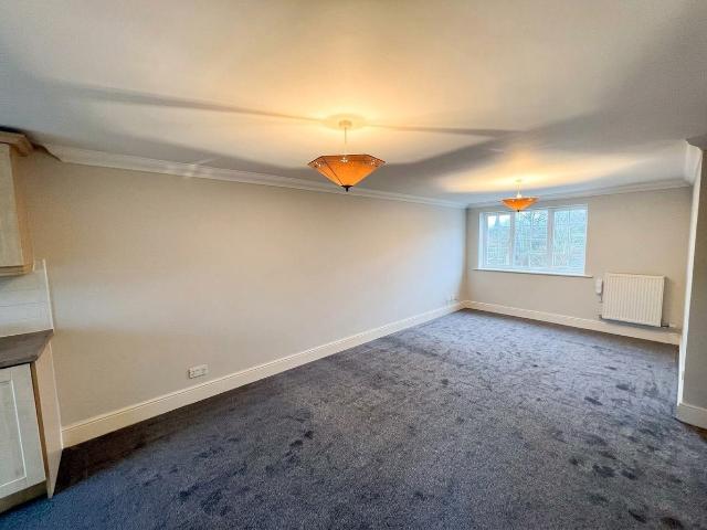 2 bed flat to rent in Arderne Place, Alderley Edge, SK9
