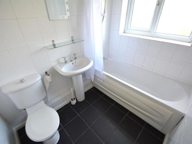 2 bed flat to rent in Douglas Court, Toton NG9 6ER