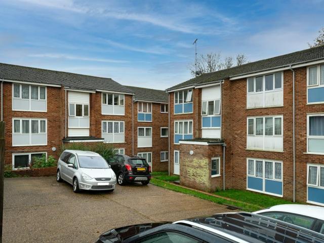 2 bed flat to rent in Kimpton Close, Hemel Hempstead, HP2 | Squire Estates Estate Agents Hemel Hempstead