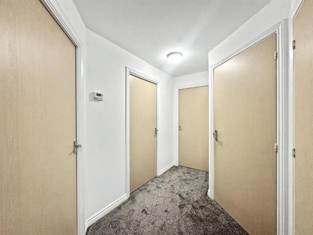 2 bed flat to rent in Magnus Court, Derby