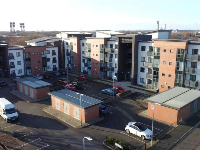 2 bed flat to rent in Southwell Court, Middlesbrough, TS1