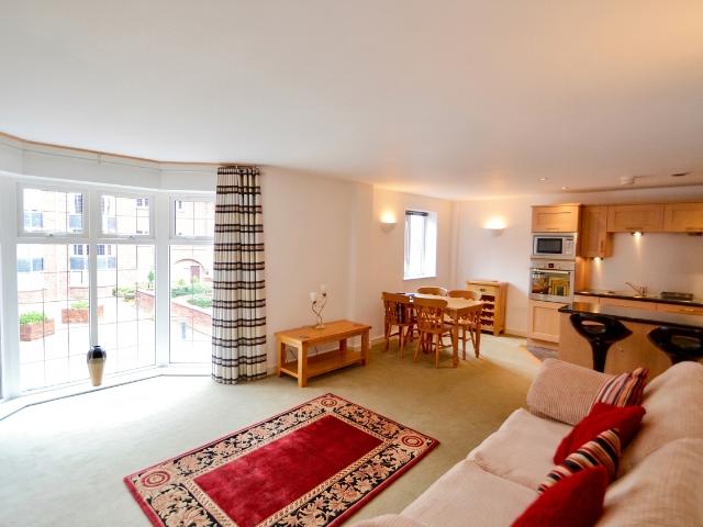 2 bed flat to rent in Station Road, Central Place Station Road, SK9
