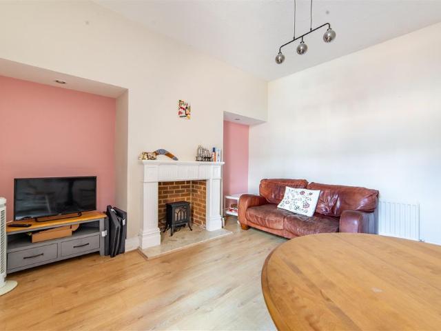 2 bed flat to rent in Tavistock Road, Newcastle Upon Tyne, NE2