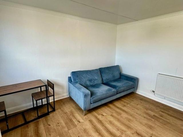 2 Bed Flat, Urquhart Road, AB24