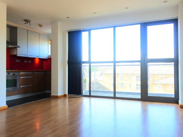 2 Bed Flat, Varcoe Road, SE16