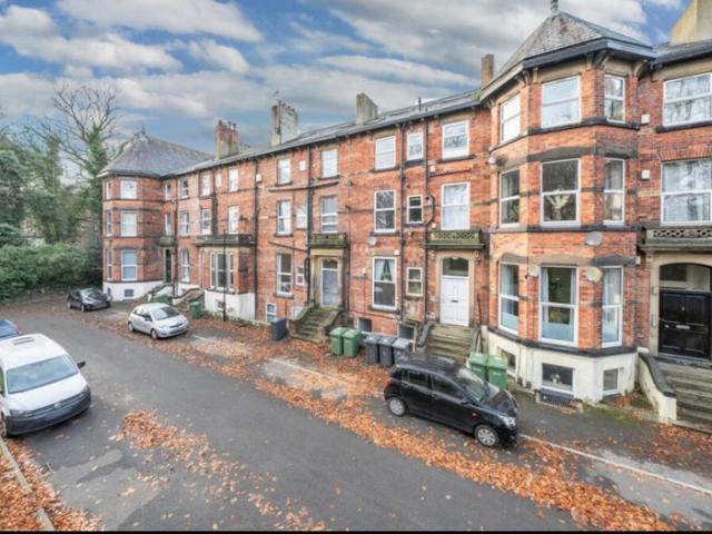2 Bed Flat, Westfield Terrace, Chapel Allerton