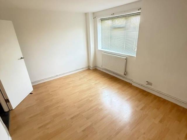 2 Bed Flat, Willow Court, CR7
