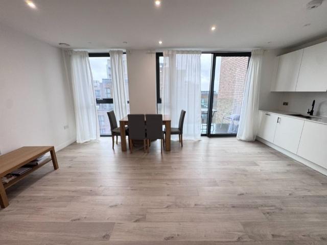 2 Bed Flat, Willowbrook House, N4