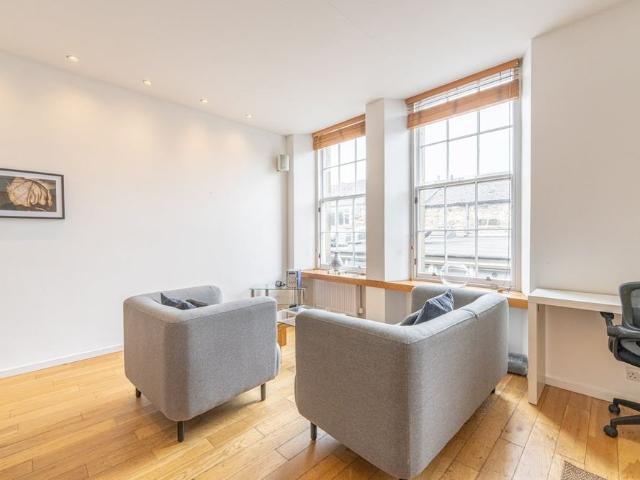 2 Bed Flat, Young St South Lane, EH2