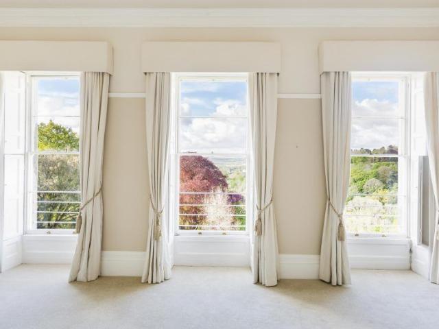 2 Bed Flat