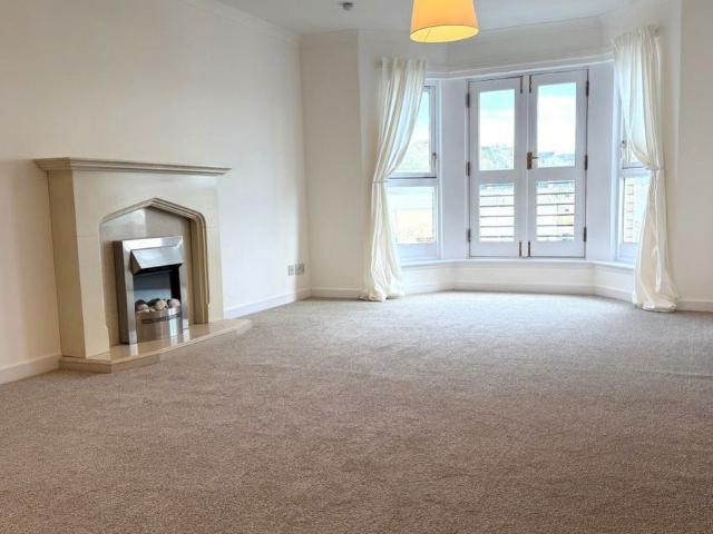 2 Bed Flat