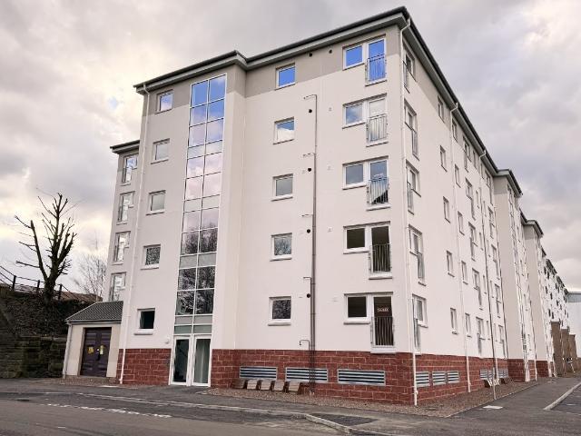 2 Bed, Flat
