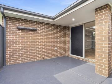 2 bed fully renovated beautifully presented granny flat