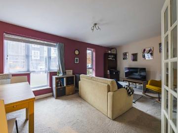 2 bed Ground Floor Flat for rent
