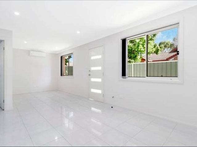 2 Bed Granny Flat in a quite street