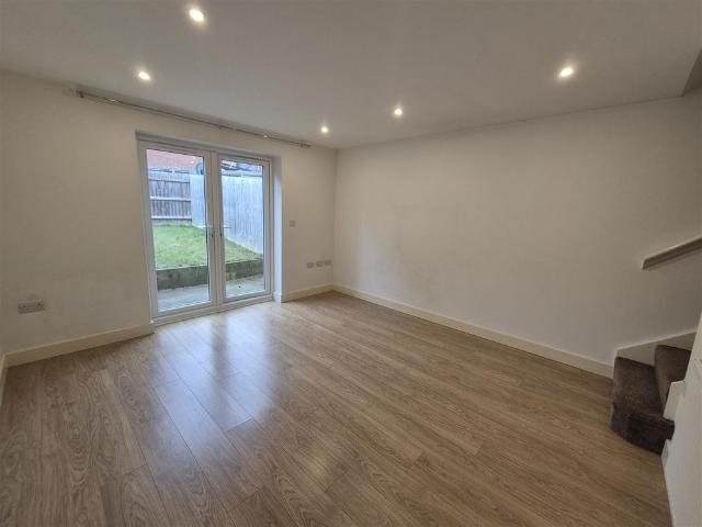 2 Bed House