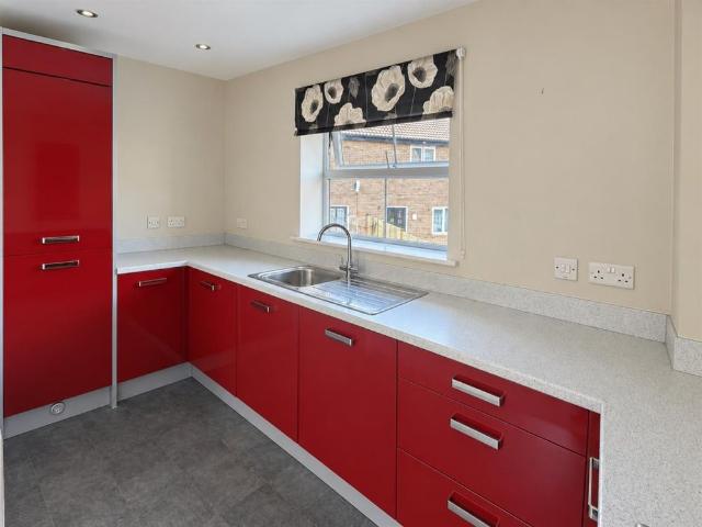 2 bed House Terraced To Let