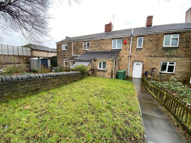 2 bed House Terraced To Let in in Leeds Road, Huddersfield