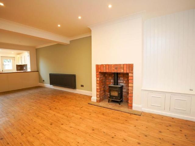 2 bed House Terraced for Rent