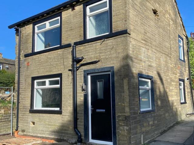 2 bed House To Let in in Ambler Thorn, Queensbury, Bradford
