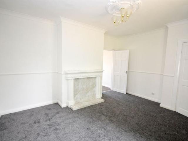 2 bed house to rent in Park Avenue, Washington, NE37