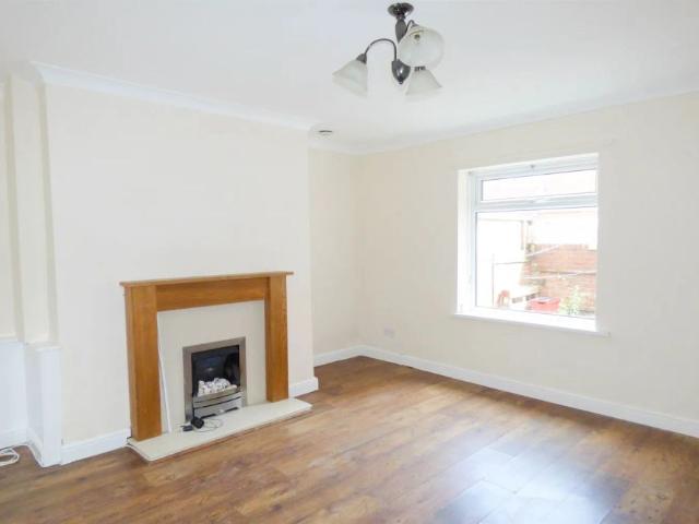 2 bed house to rent in Victor Street, Chester Le Street, DH3