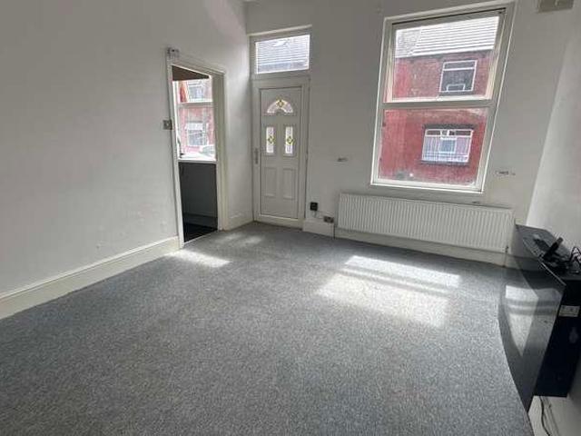 2 bed house to rent