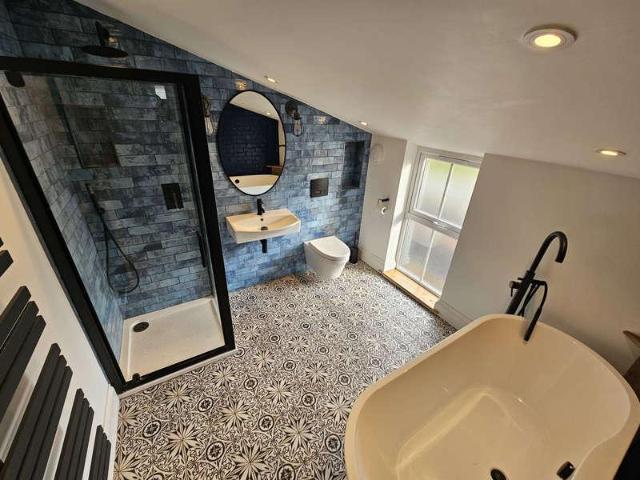 2 bed house to rent