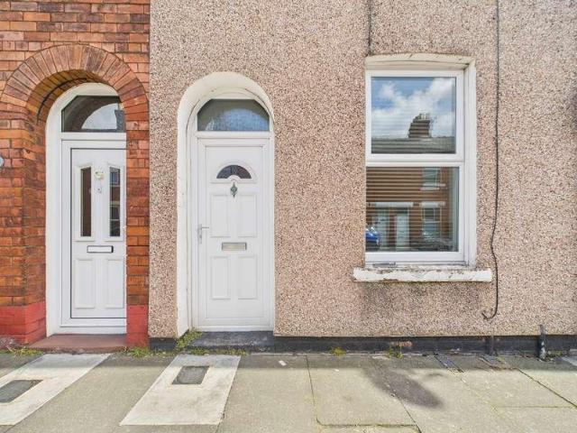 2 bed house to rent
