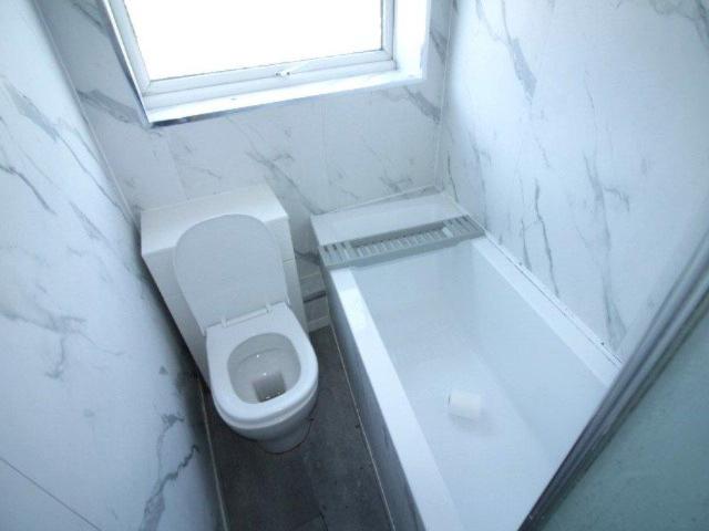 2 bed house to rent