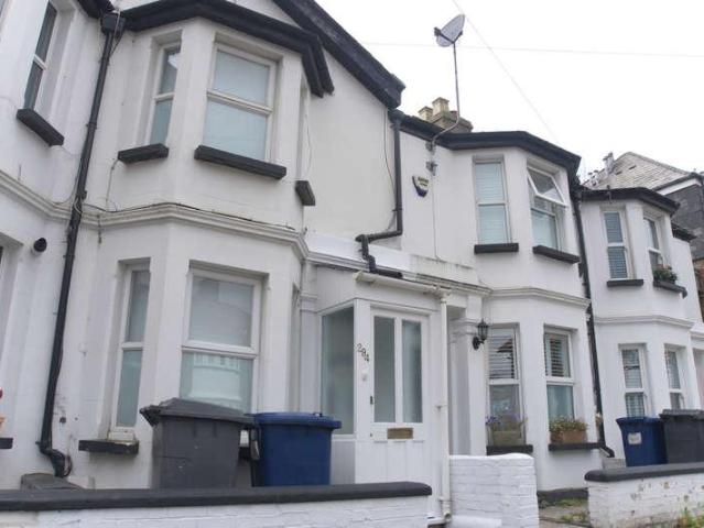 2 bed house to rent