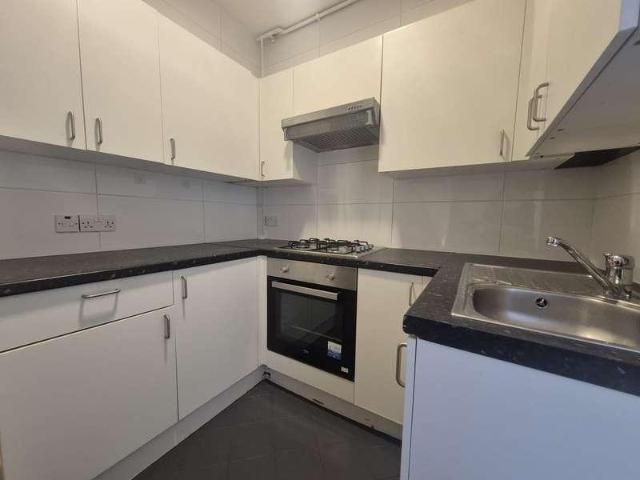 2 bed house to rent