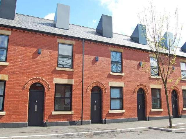 2 bed house to rent