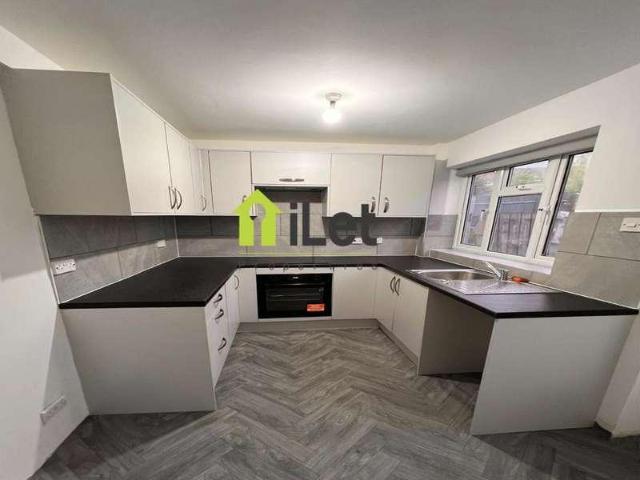 2 bed house to rent
